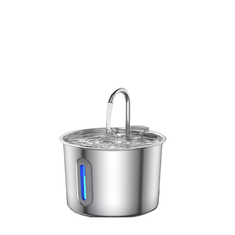 Automatic running water feeder for dogs and cats